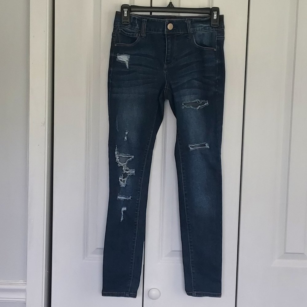 ripped skinny jeans